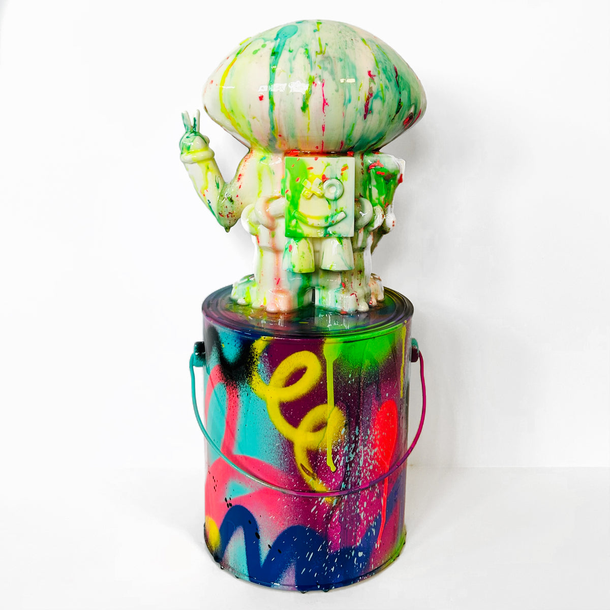 Xeno Paint Can- Variant 1