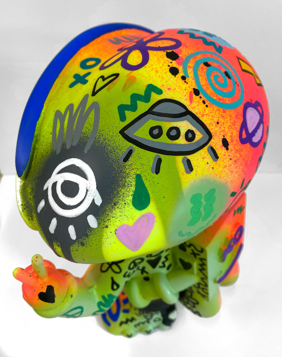 Xeno Sculpture- Neon Dreams Variant