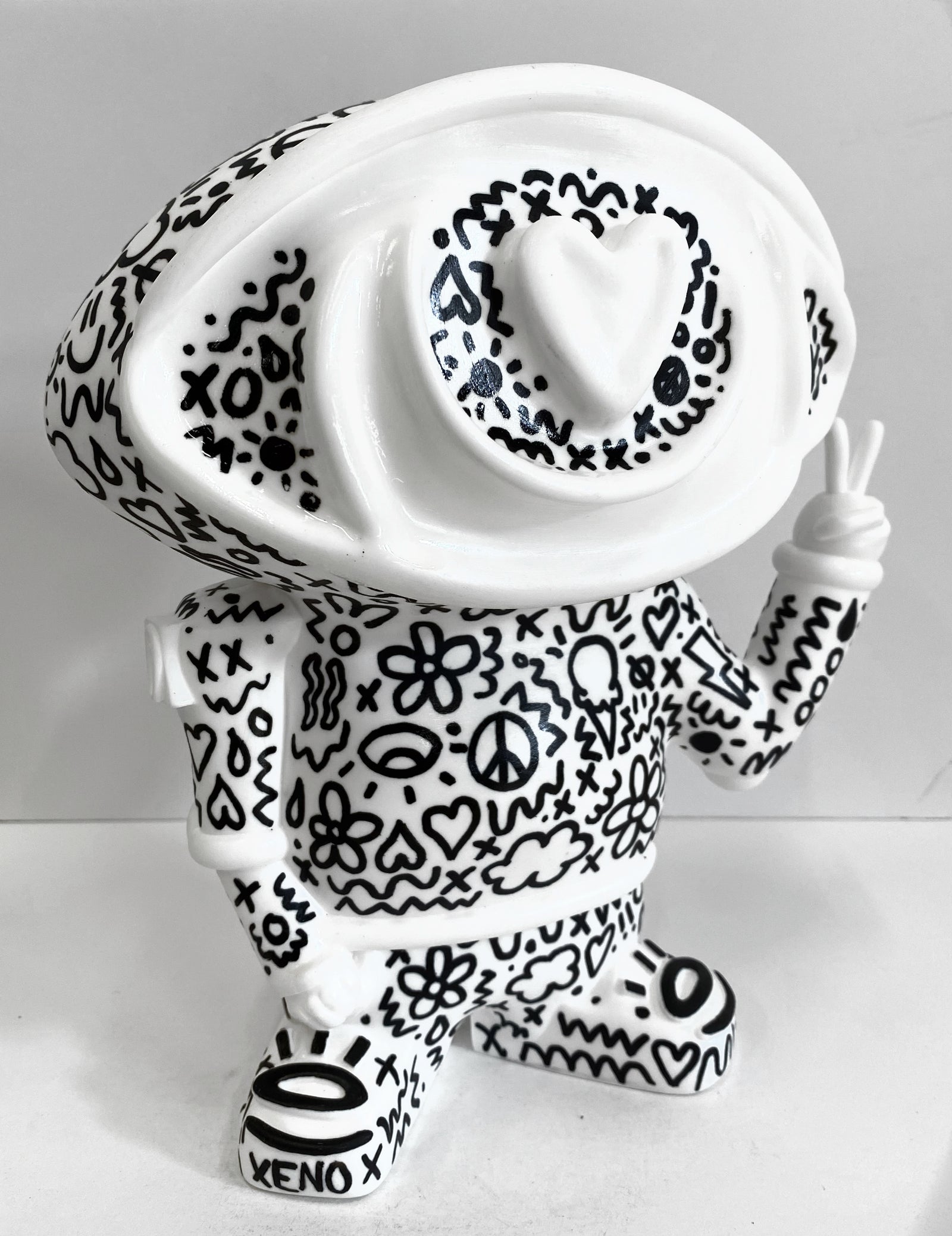 Xeno Sculpture Doodle Variant